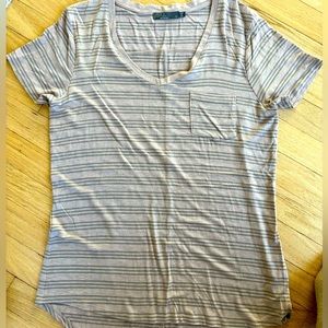Prana tee | size small